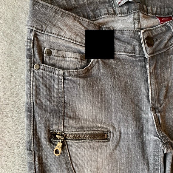 RW&CO Grey Denim - Picture 3 of 5